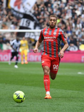 Cremonese 's Cyriel Dessers İtalyan futbolu Serie A maçında Udinese Calcio ile ABD Cremonese maçında Udine' deki Dacia Arena Stadyumu, 23 Nisan 2023 - Fotoğraf: Ettore Griffoni