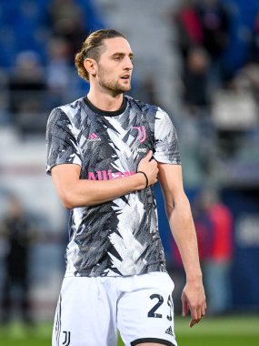İtalya futbolu sırasındaki Adrien Rabiot portresi Bologna FC - Juventus FC (portreler arşivi) maçı Bologna, İtalya 'da Renato Dall' Ara stadyumunda, 30 Nisan 2023 - Fotoğraf: Ettore Griffoni