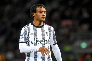 Juventus 'un Juan Cuadrado portresi İtalyan futbolu Serie A karşılaşması sırasında Bologna FC ile Juventus FC (portreler arşivi) Bologna, İtalya' daki Renato Dall 'Ara stadyumunda, 30 Nisan 2023 - Fotoğraf: Ettore Griffoni