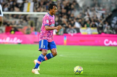 Juventus 'un Juan Cuadrado portresi İtalyan futbolu Serie A karşılaşması sırasında Udinese Calcio ile Juventus FC (portreler arşivi) Udine, İtalya' da Dacia Arena Stadyumu 'nda, 4 Haziran 2023