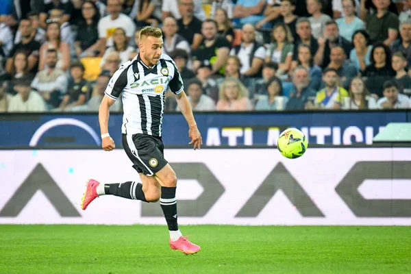 Udinese 'nin İtalyan futbolu Serie A maçı sırasında Udinese Calcio ile Juventus FC (portreler arşivi) maçında Udine, İtalya' daki Dacia Arena stadyumunda çekilen Sandi Lovric portresi.