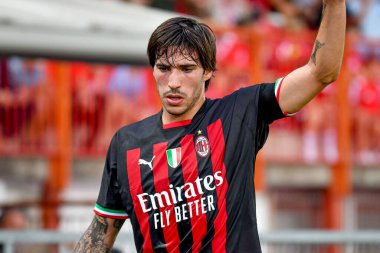 Milan 'ın Sandro Tonali portresi dostluk maçı sırasında LR Vicenza vs AC Milan (portreler arşivi) İtalya' nın Vicenza kentindeki Romeo Menti stadyumunda, 06 Ağustos 2022 - Fotoğraf: Ettore Griffoni