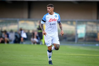 Napoli 'nin Giovanni Di Lorenzo portresi İtalyan futbolu Serie A maçı sırasında İtalya' nın Verona kentinde bulunan Marcantonio Bentegodi Stadyumu 'nda Hellas Verona FC' ye karşı SSC Napoli (portreler arşivi) maçı sırasında çekildi.