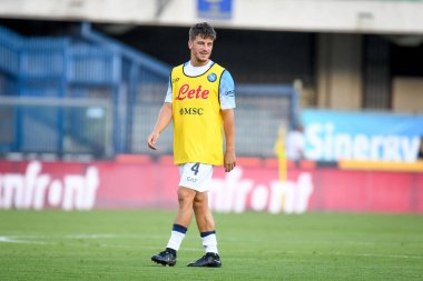 Napoli 'nin Diego Demme Serie A maçı sırasında İtalya' nın Verona kentindeki Marcantonio Bentegodi Stadyumu 'nda Hellas Verona FC' ye karşı SSC Napoli (portreler) maçı, 15 Ağustos 2022