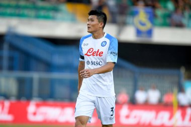 Napoli 'nin İtalya futbol takımı Serie A maçındaki Kim Min-jae portresi 15 Ağustos 2022' de İtalya 'nın Verona kentindeki Marcantonio Bentegodi stadyumunda Hellas Verona FC' ye karşı SSC Napoli (portreler arşivi) maçı.