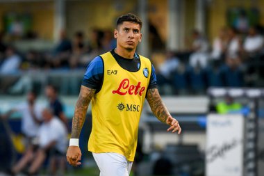 Napoli 'nin İtalya futbolu sırasındaki Mathias Olivera portresi 15 Ağustos 2022' de İtalya 'nın Verona kentindeki Marcantonio Bentegodi Stadyumu' nda oynanan Hellas Verona FC - SSC Napoli maçında (portreler arşivi)