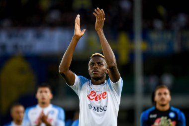 Napoli 'nin Victor Osimhen portresi İtalya futbol takımı Serie A maçında Hellas Verona FC - SSC Napoli (portreler arşivi) maçı sırasında İtalya' nın Verona kentindeki Marcantonio Bentegodi Stadyumu 'nda karşılandı.