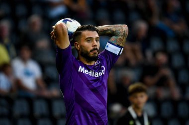 Fiorentina 'nın Lorenzo Venuti portresi İtalyan futbolu Serie A maçında Udinese Calcio ile ACF Fiorentina (portreler arşivi) Udine, İtalya' da Dacia Arena Stadyumu 'nda, 31 Ağustos 2022 - Fotoğraf: Ettore Griffoni