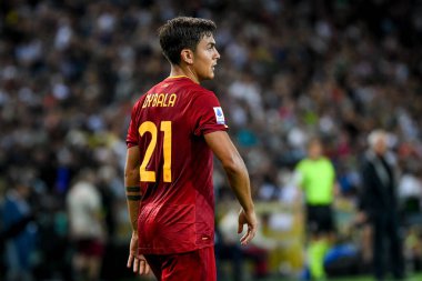 İtalyan futbolu Serie A maçında Roma 'nın Paulo Dybala portresi Udinese Calcio ile AS Roma maçında Udine, İtalya' daki Dacia Arena stadyumunda, Eylül 04, 2022 - Fotoğraf: Ettore Griffoni