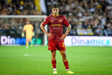 İtalyan futbolu Serie A maçında Roma 'nın Paulo Dybala portresi Udinese Calcio ile AS Roma maçında Udine, İtalya' daki Dacia Arena stadyumunda, Eylül 04, 2022 - Fotoğraf: Ettore Griffoni