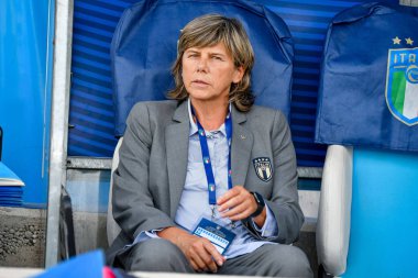 İtalya teknik direktörü Milena Bertolini, FIFA Dünya Kupası 2023 elemeleri sırasında İtalya 'nın Ferrara, İtalya' daki Paolo Mazza Stadyumu 'nda (portreler arşivi) İtalya - Ettore Griffoni