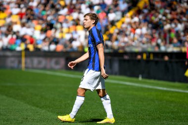 İtalya futbol takımı Serie A maçında Nicolo Barella 'nın portresi Udinese Calcio vs Inter - FC Internazionale (portreler arşivi) - Udine, İrlanda' da Dacia Arena Stadyumu 'nda 18 Eylül 2022 - Fotoğraf: Ettore Griffoni