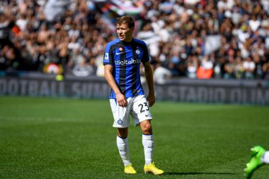 İtalya futbol takımı Serie A maçında Nicolo Barella 'nın portresi Udinese Calcio vs Inter - FC Internazionale (portreler arşivi) - Udine, İrlanda' da Dacia Arena Stadyumu 'nda 18 Eylül 2022 - Fotoğraf: Ettore Griffoni