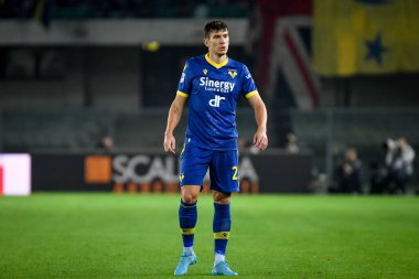 Verona 'nın Giangiacomo Magnani portresi İtalyan futbol takımı Serie A maçında Hellas Verona FC Milan' a karşı (portreler arşivi) Milano, İtalya 'daki Marcantonio Bentegodi stadyumunda, 16 Ekim 2022 - Fotoğraf: Ettore Griffoni