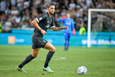 Juventus 'un Adrien Rabiot portresi İtalyan futbolu Serie A maçında Udinese Calcio ile Juventus FC' nin Friuli - Dacia Arena Stadyumu, Udine, İtalya - 20 Ağustos 2023
