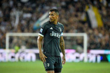 İtalya 'nın Udinese Calcio-Juventus FC maçında Juventus' un Luiz Da Silva Danilo portresi Udine, İtalya 'da Dacia Arena Stadyumu' nda 20 Ağustos 2023 'te oynanmıştır.