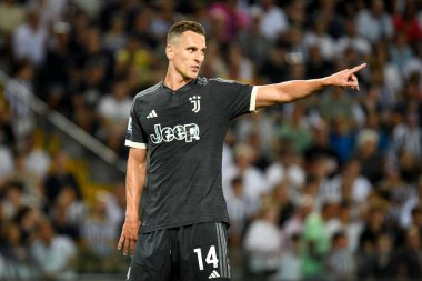 İtalya 'nın Udinese Calcio ile Juventus FC maçında Juventus' un Udine, İtalya 'daki Dacia Arena Stadyumu' nda 20 Ağustos 2023 'te oynanan 