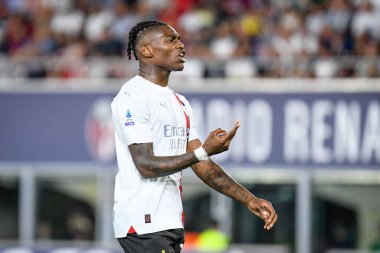 Milan 'ın Rafael Leao portresi İtalyan futbolu Serie A maçında Bologna FC ile AC Milan arasında İtalya' nın Bologna kentindeki Renato Dall 'Ara stadyumunda 21 Ağustos 2023 tarihinde oynanan karşılaşmada tepki gösterdi.
