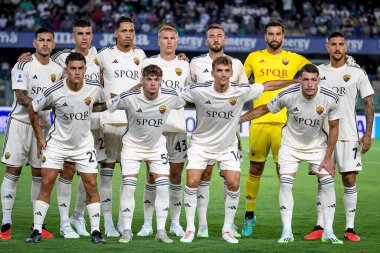 İtalyan futbol takımı Serie A 'da oynanan Roma karşılaşmasında, İtalya' nın Verona kentindeki Marcantonio Bentegodi stadyumunda Hellas Verona FC - Ettore Griffoni