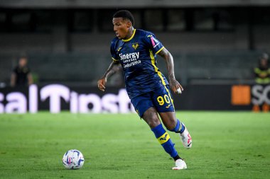 Verona 'nın Michael Folorunsho portresi İtalyan futbolu Serie A maçında Hellas Verona FC Roma' ya karşı Verona, İtalya 'daki Marcantonio Bentegodi stadyumunda, 26 Ağustos 2023 - Fotoğraf: Ettore Griffoni