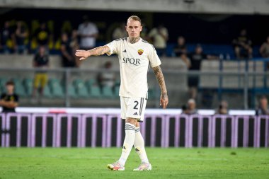 İtalyan futbolu Serie A maçında Roma 'nın Rick Karsdorp portresi, 26 Ağustos 2023' te İtalya 'nın Verona kentindeki Marcantonio Bentegodi stadyumunda Hellas Verona FC - AS Roma maçında çekildi.