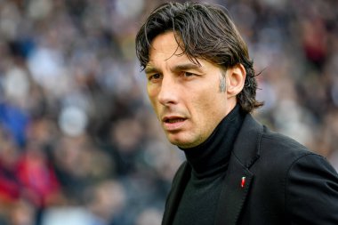 Udinese teknik direktörü Raffaele Cioffi İtalyan futbolu serisi A maçında Udinese Calcio, Friuli 'de SS Lazio' ya karşı Dacia Arena Stadyumu, 7 Ocak 2024 - Fotoğraf: Ettore Griffoni