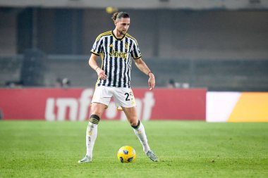 Juventus 'un Adrien Rabiot portresi İtalyan futbolu Serie A maçında Hellas Verona FC' ye karşı Juventus FC (portreler arşivi), Verona, İtalya 'da Marcantonio Bentegodi stadyumunda 17 Şubat 2024 - Fotoğraf: Ettore Griffoni