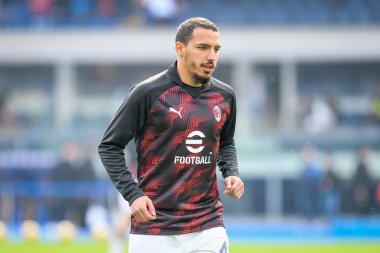 İtalya Serie A maçında Milan 'ın Ismael Bennacer portresi Hellas Verona FC ile İtalya' nın Verona kentindeki Marcantonio Bentegodi Stadyumu 'nda oynanan maçta çekildi.