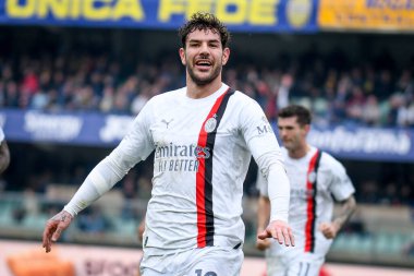 Milan 'ın Theo Hernandez portresi İtalyan futbolu Serie A karşılaşmasında Hellas Verona FC Milan' a karşı Verona, İtalya 'daki Marcantonio Bentegodi Stadyumu' nda 17 Mart 2024 - Fotoğraf: Ettore Griffoni