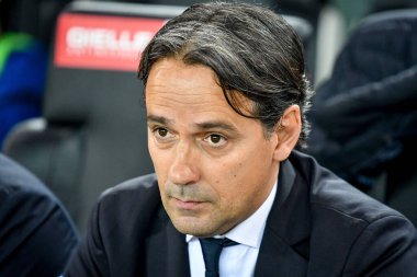 İtalya futbol takımı Serie A maçında teknik direktör Simone Inzaghi 'nin portresi Udinese Calcio vs Inter - FC Internazionale at the Friuli - Dacia Arena stadyumu Udine, İtalya, 08 Nisan 2024 - Fotoğraf: Ettore Griffoni