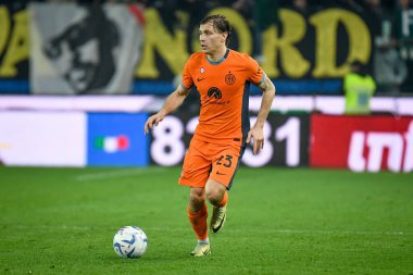 Inter 'in Nicolo Barella portresi İtalyan futbolu Serie A maçı sırasında Udinese Calcio vs Inter - FC Internazionale at the Friuli - Dacia Arena stadyumu, Udine, İtalya, 08 Nisan 2024 - Fotoğraf: Ettore Griffoni