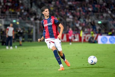Bologna 'nın Oussama El Azzouzi portresi İtalyan futbolu Serie A karşılaşması sırasında Bologna FC' ye karşı AC Milan (portreler arşivi) Bologna, İtalya 'da Renato Dall' Ara stadyumunda, 21 Ağustos 2023 - Fotoğraf: Ettore Griffoni