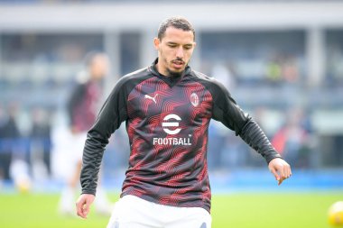 İtalya Serie A maçında Milan 'ın Ismael Bennacer portresi 17 Mart 2024' te İtalya 'nın Verona kentindeki Marcantonio Bentegodi stadyumunda Hellas Verona FC Milan (portreler arşivi) maçında çekildi.