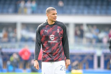 İtalyan futbolu Serie A maçında Milan 'ın Malick Thiaw portresi 17 Mart 2024' te İtalya 'nın Verona kentindeki Marcantonio Bentegodi Stadyumu' nda Hellas Verona FC Milan 'a karşı (portreler) maçında çekildi.