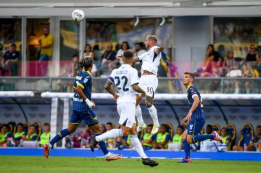 İtalya 'nın Serie A maçında Napoli' nin Pasquale Mazzocchi takımının lideri Hellas Verona FC ile SSC Napoli arasında oynanan Verona, İtalya 'daki Marcantonio Bentegodi stadyumunda 18 Ağustos 2024 - Fotoğraf: Ettore Griffoni