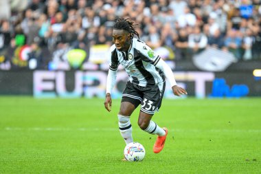 Udinese 'nin Jordan Zemura portresi İtalyan futbolu Serie A maçı sırasında Udinese Calcio vs Inter - FC Internazionale Udine, İtalya' daki Bluenergy Stadyumu 'nda, 28 Eylül 2024 - Fotoğraf: Ettore Griffoni