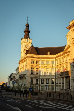 Polonya 'da şafak söküyor sonbaharda