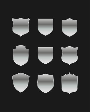 Koruma kalkanı gümüş rengi konseptini koru. Taslak rozet. Güvenlik simgesi ayarlandı. Özel afiş seti. Güvenlik etiketi