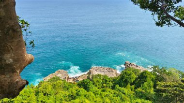 Kedung Tumpang plajındaki uçurum, pucanglaban, tulungagung, Endonezya