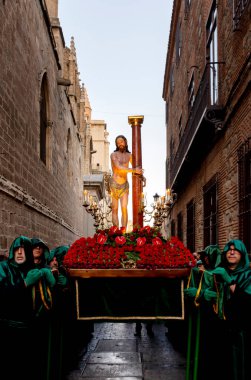 Nuestra Seora del Amparo de Toledo Kardeşliği, Virgen del Amparo 'nun basamakları, Cennette Dua, İsa sütuna bağlanmış, babamız İsa Nazareno ve ızdırap İsa