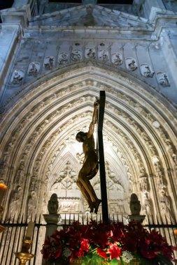 Nuestra Seora del Amparo de Toledo Kardeşliği, Virgen del Amparo 'nun basamakları, Cennette Dua, İsa sütuna bağlanmış, babamız İsa Nazareno ve ızdırap İsa