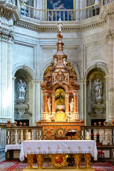 スペイングラナダのサグラリオ教会 — ストック写真