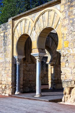 İspanya 'nın Cordoba kentindeki Medine Azahara arkeoloji sahasının kalıntıları