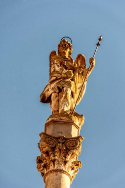 Başmelek Raphael Anıtı, Cordoba, İspanya 'nın koruyucu azizi.