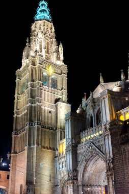 Toledo Katedrali, geceleri aydınlık, İspanya