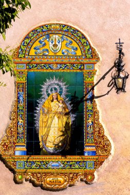 İspanya, Seville 'deki Santa Mara la Blanca Kilisesi' ndeki Bakire Taşı