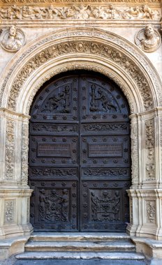 İspanya, Seville belediye binasının platervari cephesi