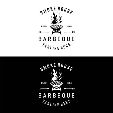 Barbekü logosu, restoran sıcak ızgara ateş logosu ve spatula basit bir illüstrasyon.