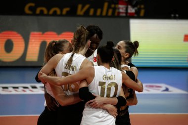 06-11-2022 İstanbul-Türkiye: Vakıfbank Voleybol Takımı Türkiye Sultanlar Ligi maçı Vakıfbank Spor Salonu 'nda