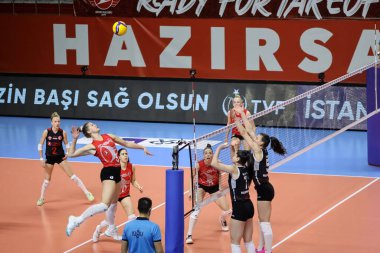 08-03-2023 İstanbul-Türkiye: THY, Burhan Felek Spor Salonu 'nda Kuzeyboru Türkiye Sultanlar Ligi maçına karşı